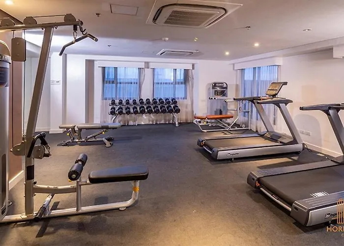 Apartament Sleeps For 4 Packs, Center With Pool And Gym *