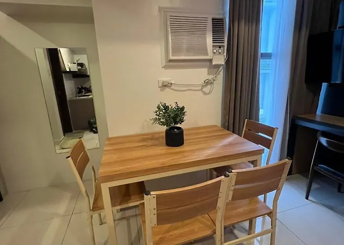 Sleeps For 4 Packs, Center With Pool And Gym
