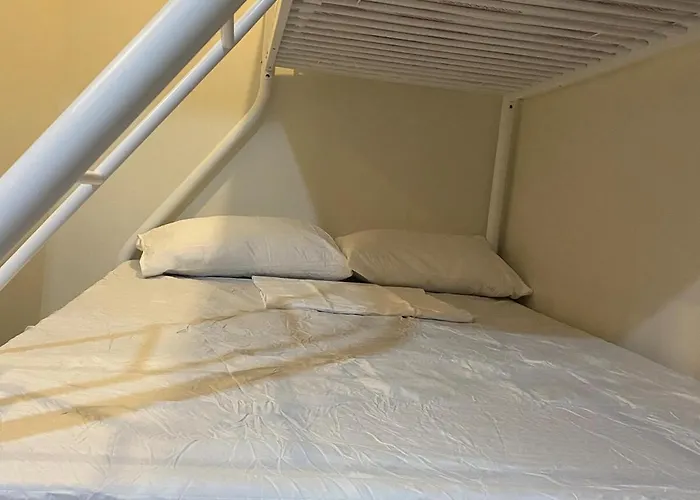 Sleeps For 4 Packs, Center With Pool And Gym Apartament Cebu