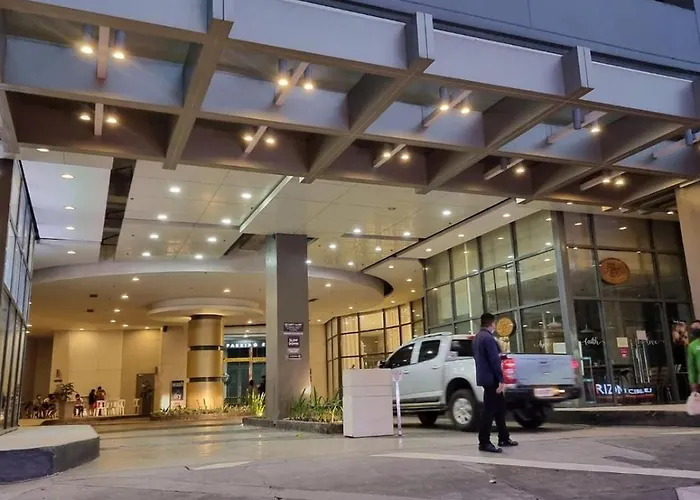 Sleeps For 4 Packs, Center With Pool And Gym Cebu